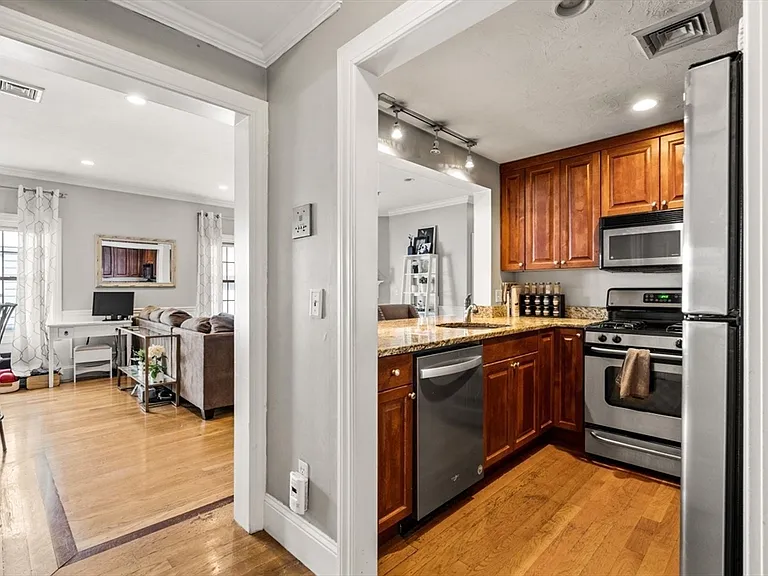 209 D St #2 — Photo 8
