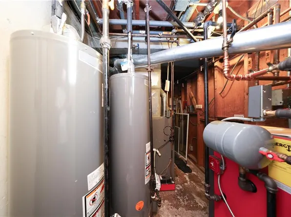 157 Exeter Street image 29 of 40