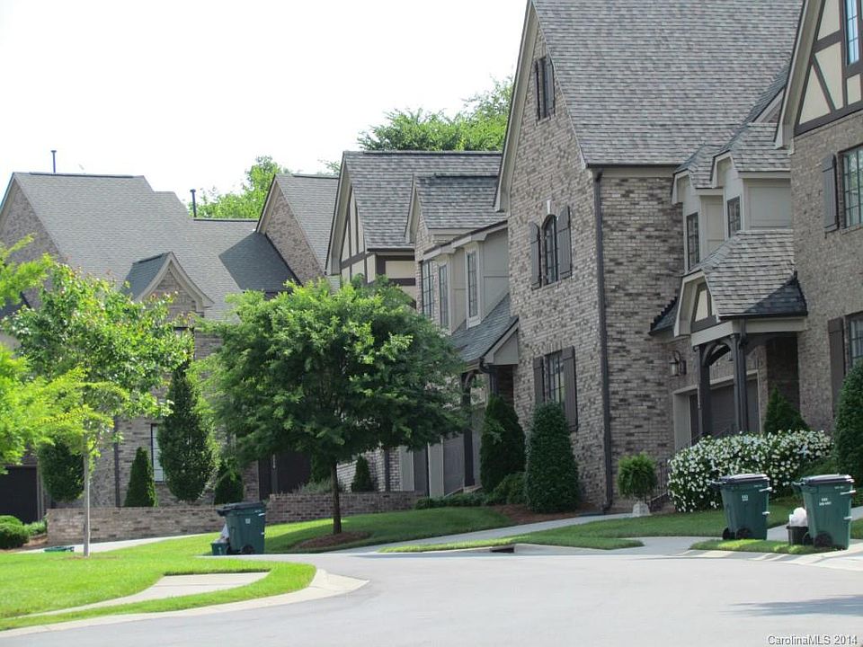 2nd image of 6208 Fletcher Cir #31E