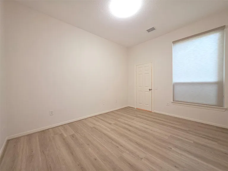 6 Cheshire Glen Ct — Photo 17