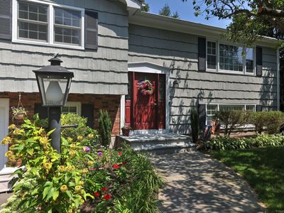 42 Linden Avenue, Trumbull, CT, 06611