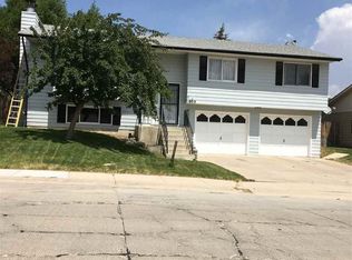 1803 Del Rio Dr, Kemmerer, WY 83101