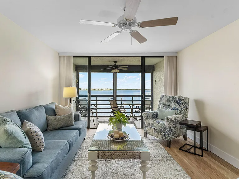 1950 SW Palm City Rd #14203 — Photo 12