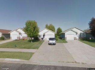 213 Lady Slipper Ave NE, New Prague, MN 56071