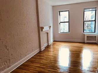 Rented by Metropolis Real Estate of Manhattan