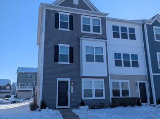 212 Swan Field Ave, Ranson, WV 25438