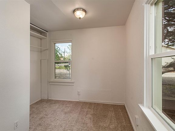 3rd image of 426 Smallwood Dr