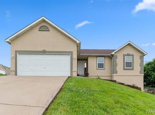 12 Michelle Dr, Union, MO 63084