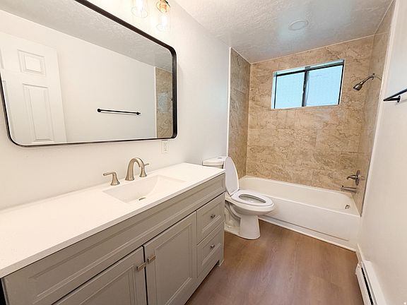 5th image of 647 E Swenson Ave S #1
