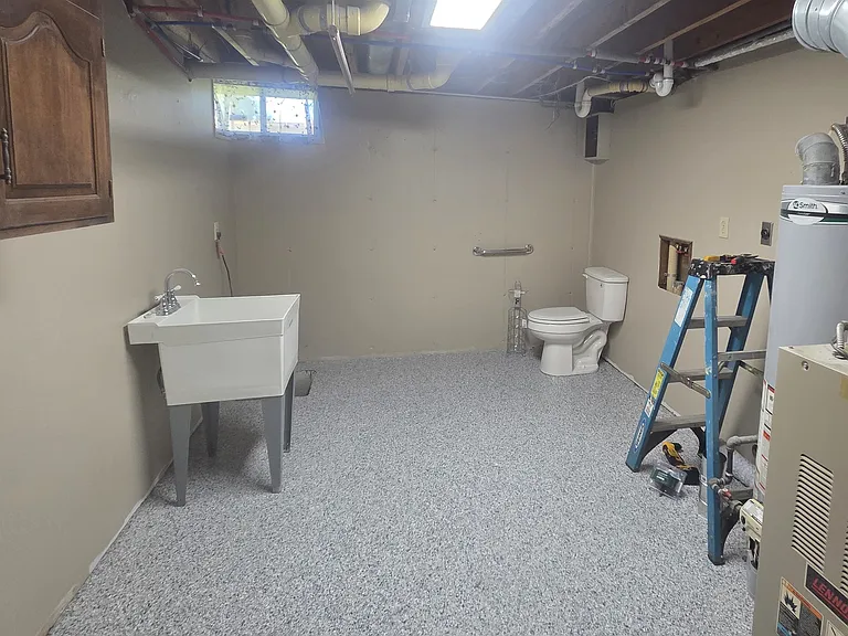 Lower level Bath