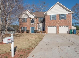 216 Brookwood Dr, Carrollton, GA 30117