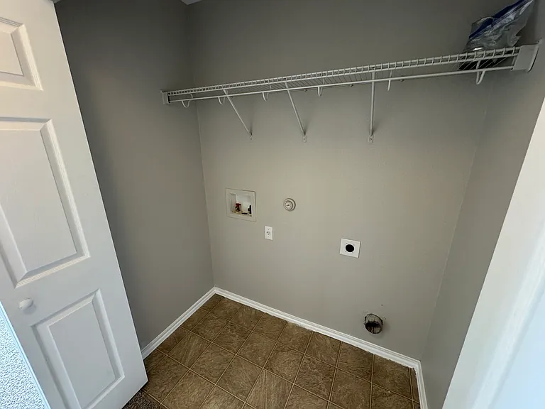 6733 Plains Crest Dr — Photo 15