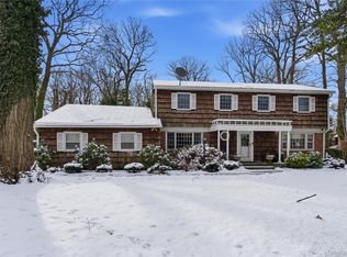 65 Avery Road, Woodbury, NY 11797