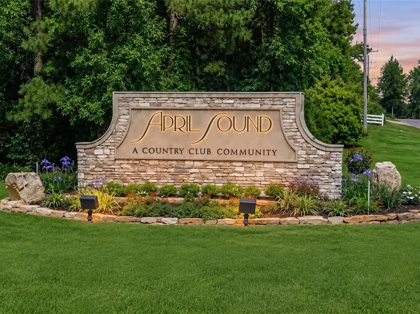 97 April Wind Dr S, Montgomery, TX 77356