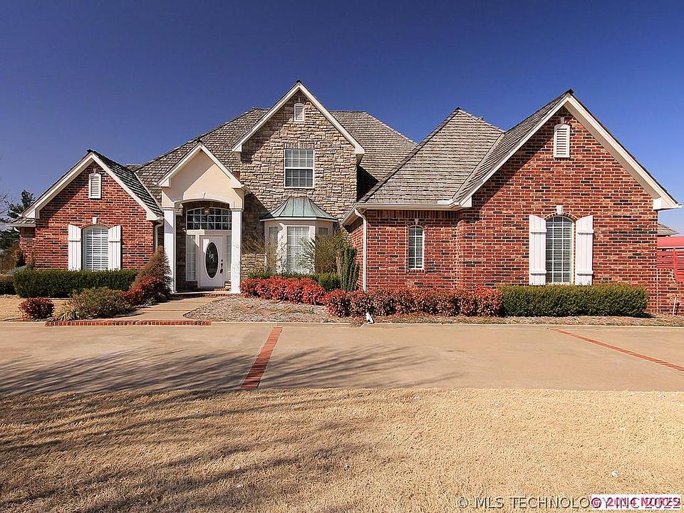 1st image of 8968 Highland Dr