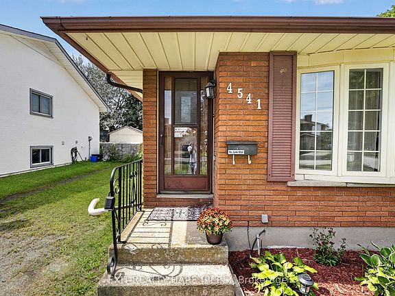 2nd image of 4541 Sussex Dr