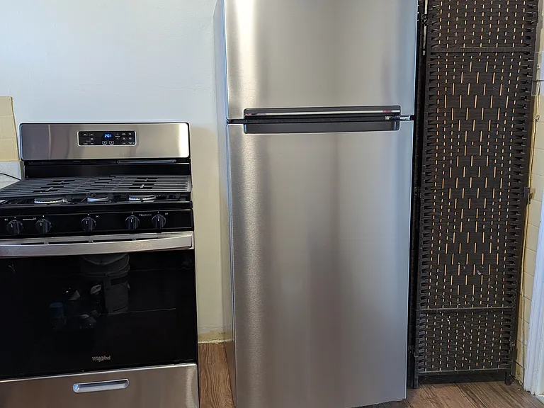 4710 Elizabeth St — Photo 3