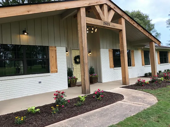 2605 E 35th St, Texarkana, AR 71854