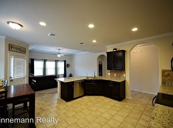 5th image of 3411 Joyce Ln