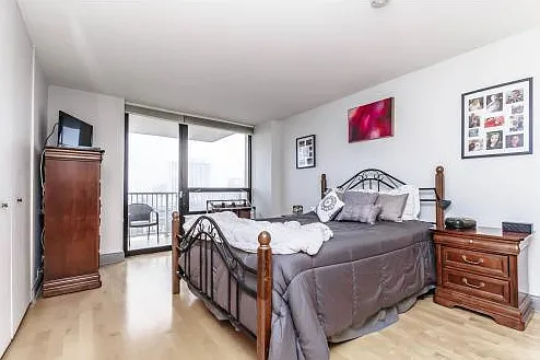 3930 N Pine Grove Ave #1501 — Photo 6