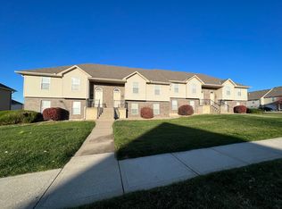 8631 N Mersington Ln, Kansas City, MO 64156