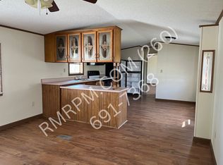 2065 E Lakeside Dr, Decatur, IN 46733