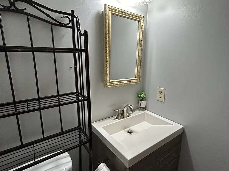 8659 Groveside Dr — Photo 32