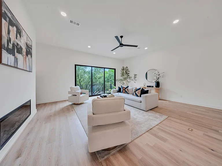 1135 Lake Pointe Pkwy — Photo 13