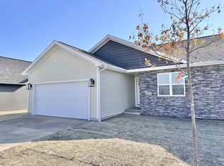 3047 Velkommen Way Left, Stoughton, WI 53589