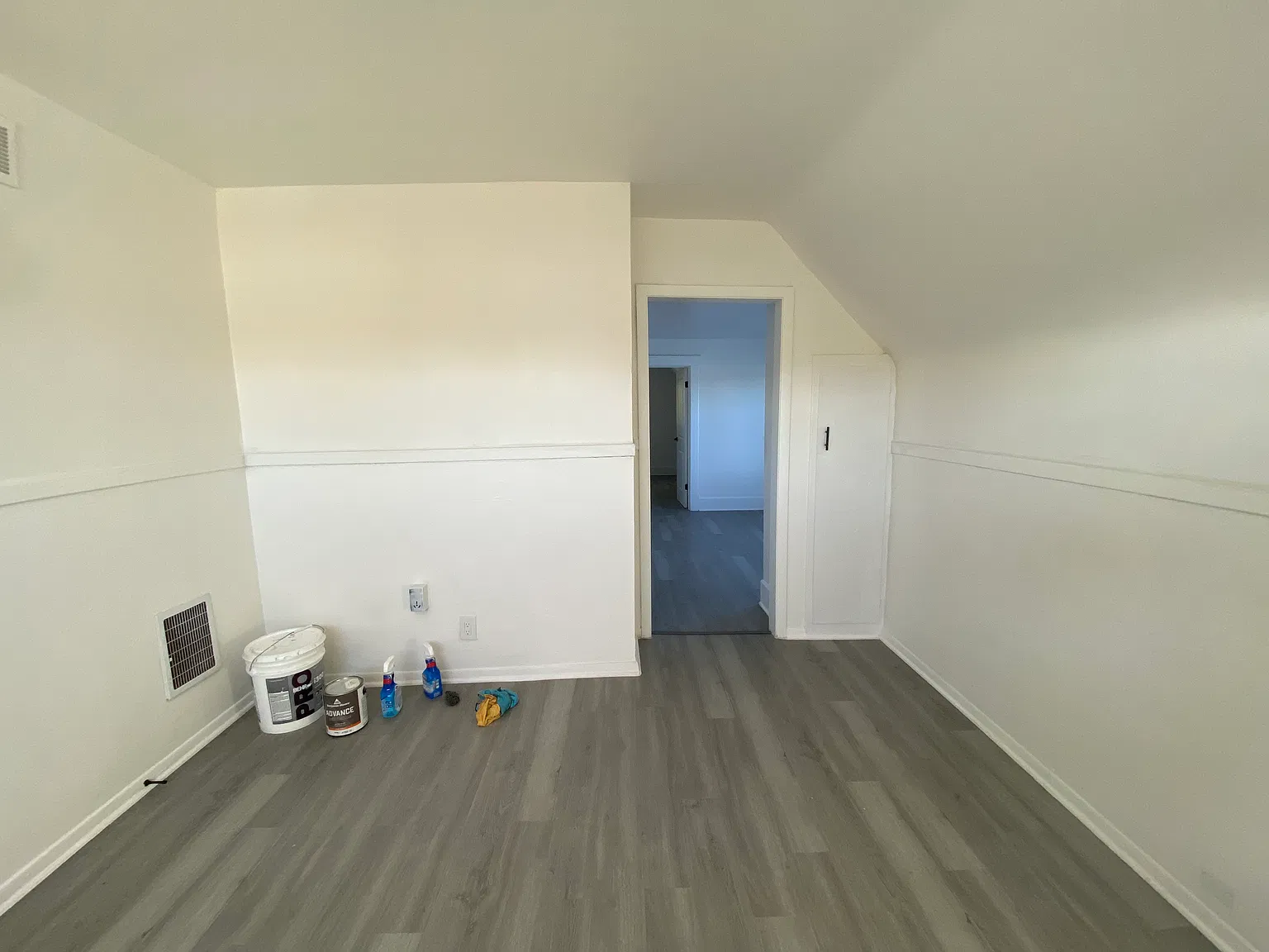 2 bed, 1000 sqft, $1,200 — Photo 3