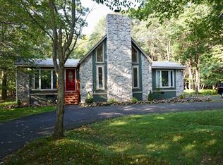171 Bull Run, Long Pond, PA