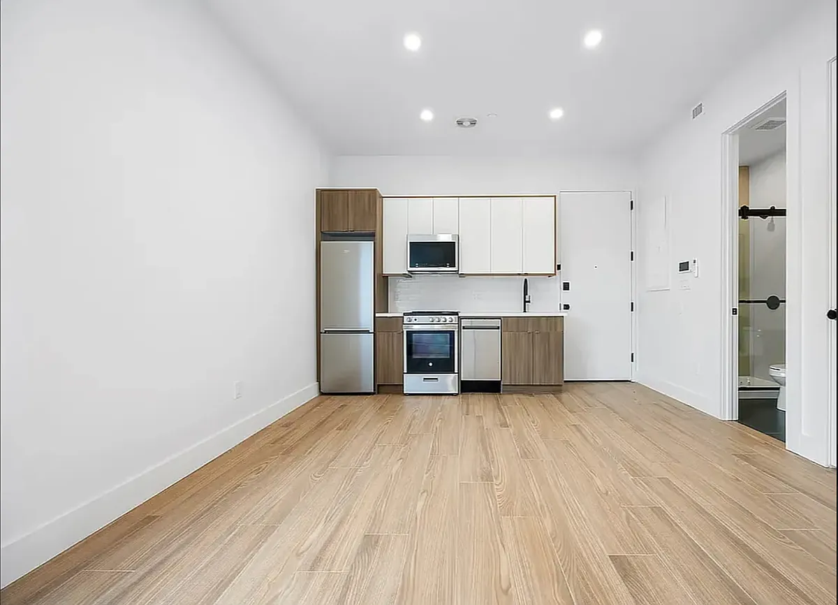 Building Photo - 375 Hawthorne St #1B