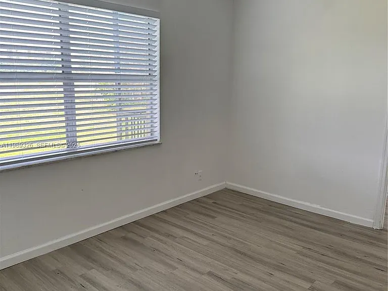 6301 N Falls Circle Dr #213 — Photo 31