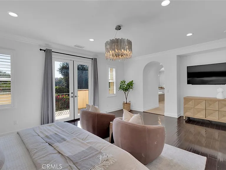510 E Viewcrest Dr — Photo 35
