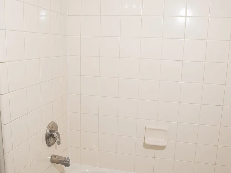 2530 Aldon St — Photo 44