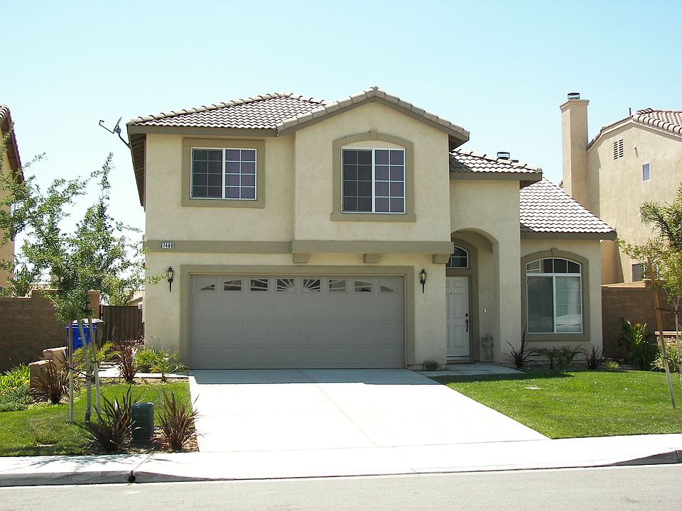 Great North Fontana Location!
