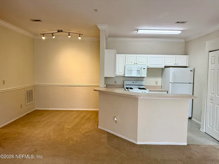 13810 Sutton Park Dr N #922 — Photo 4