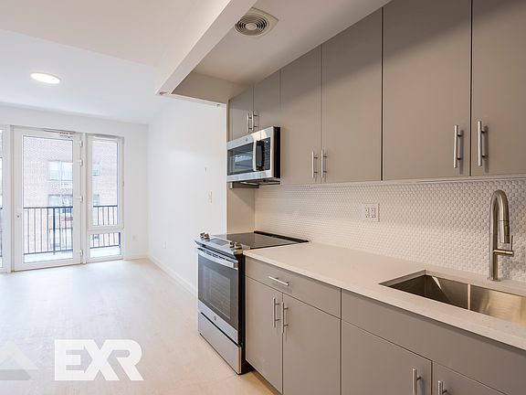 2nd image of 14815 89th Ave #7T