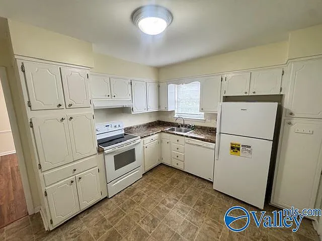 1200 Bailey Cove Cir SE #A — Photo 8
