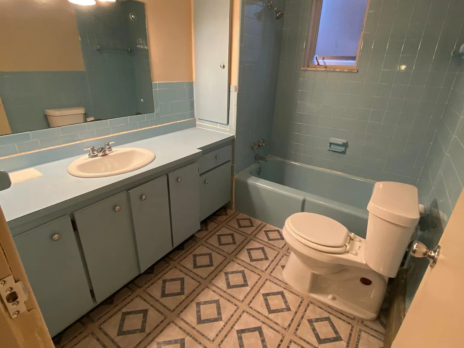 2 bed, 1365 sqft, $1,250 — Photo 3