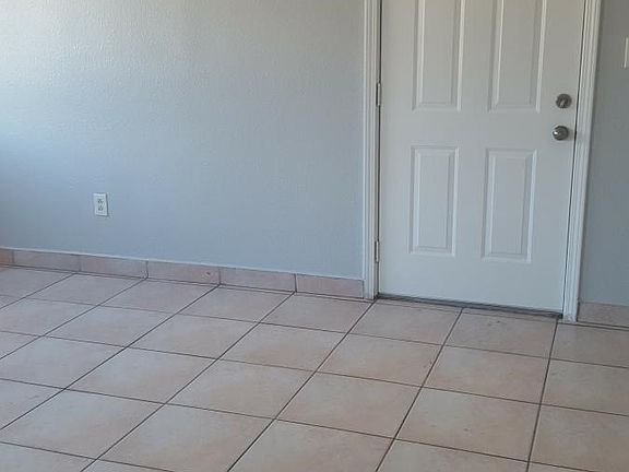 3rd image of 622 N 10th St