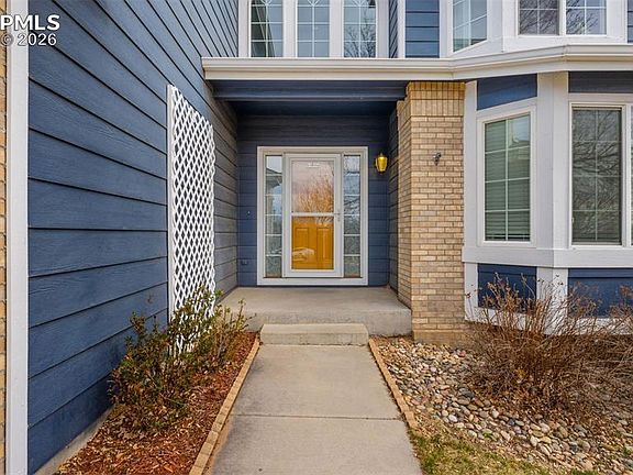 4th image of 6915 Hillock Dr