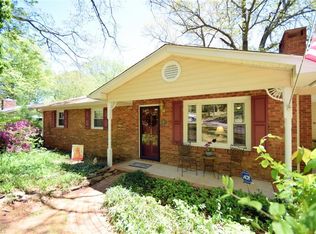 3930 Humming Bird Dr, Winston Salem, NC 27107