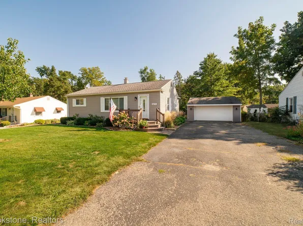 5579 Cruse Ave, Waterford, MI 48327