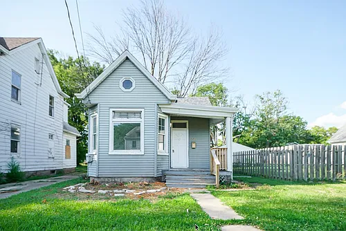1107 E Frye Ave Photo 1