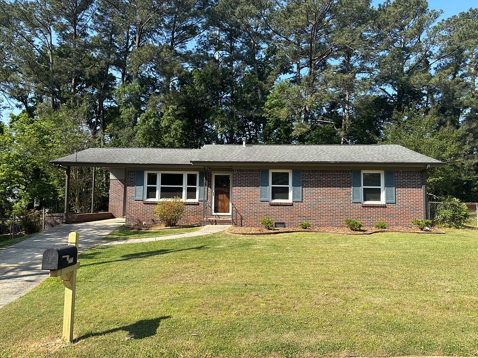 1st image of 216 Berkshire Dr