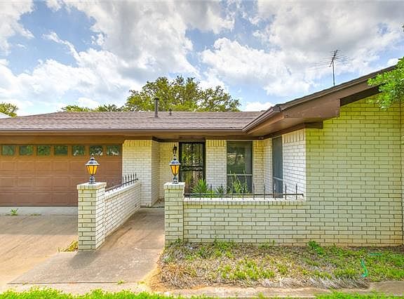 4th image of 2310 E Spanish Ct