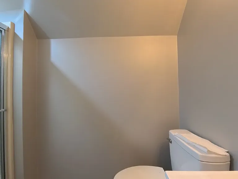 504 Willow Ln — Photo 17