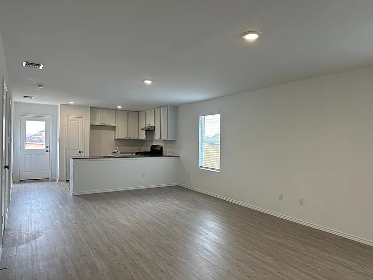 6702 Willow Lndg — Photo 4