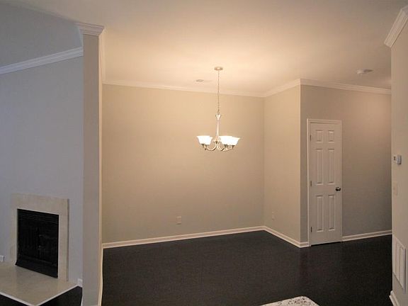 2nd image of 2915 Montague Place Dr